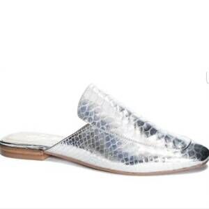 NEW 42 GOLD women's kinsey mirror mule in snake/silver